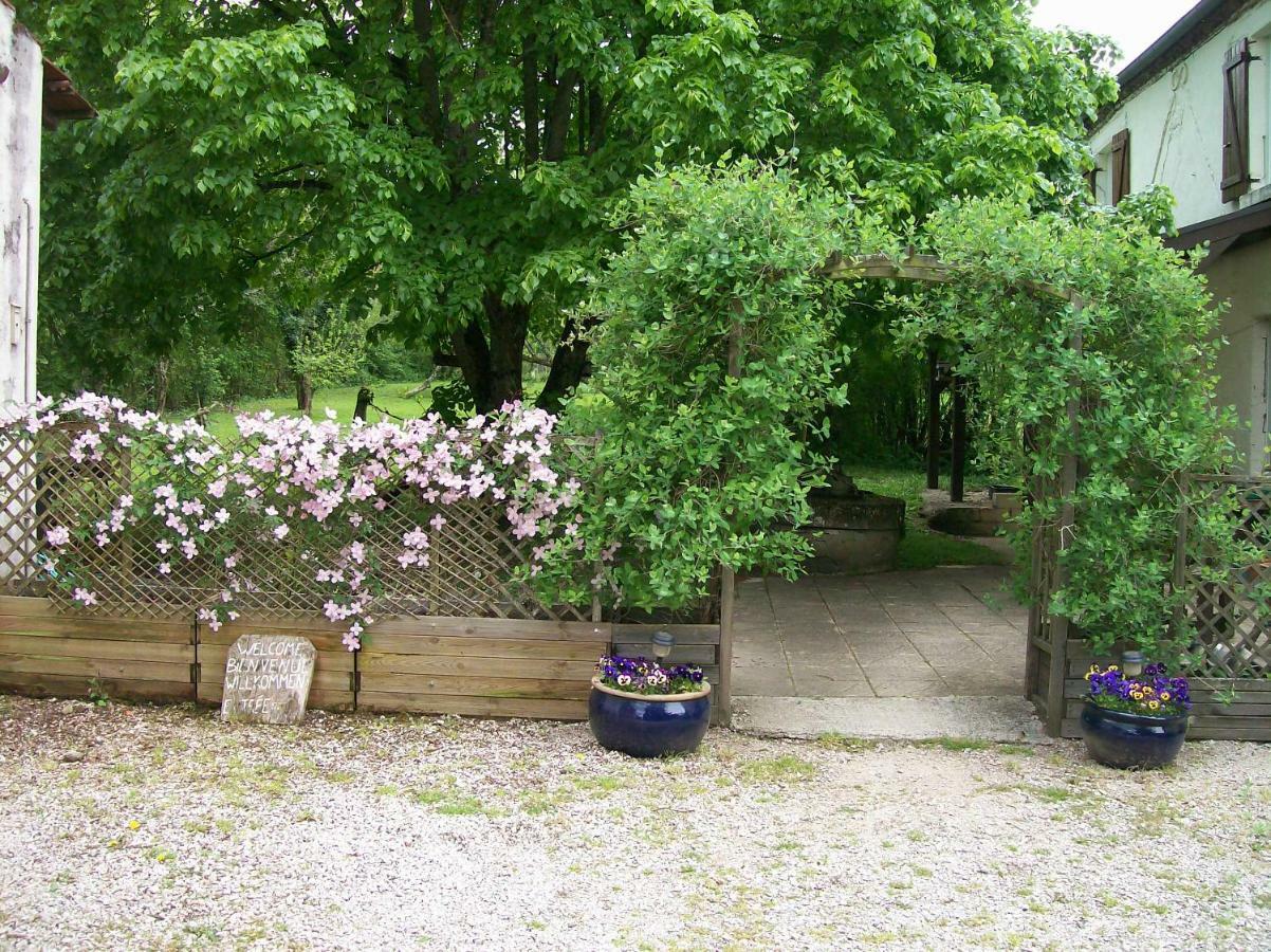 Chez Scallan B&B Sens sur Seille エクステリア 写真